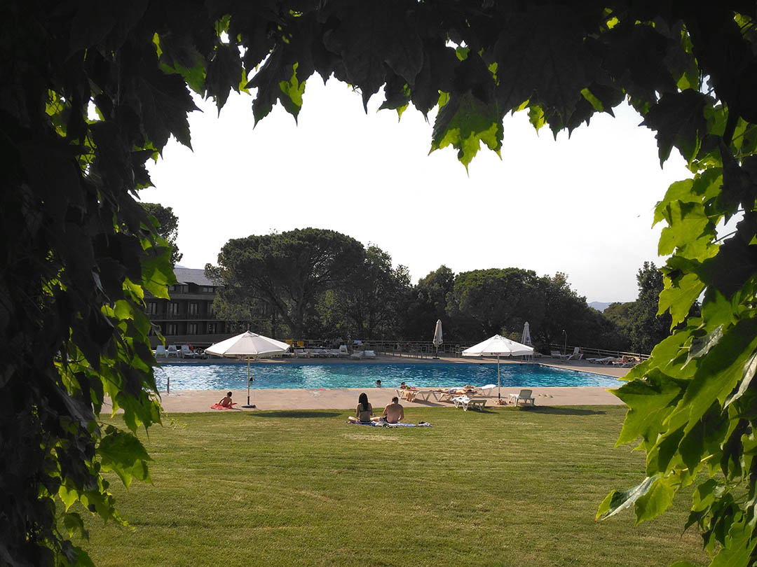 471_alta_montanyahotel Piscina Exterior.jpg